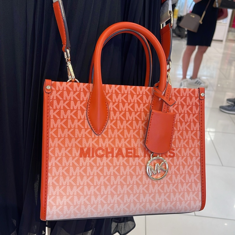 Michael Kors Mirella Small Ombré Signature Logo Crossbody Bag
Red Clay 
NWT - Picture 15 of 16